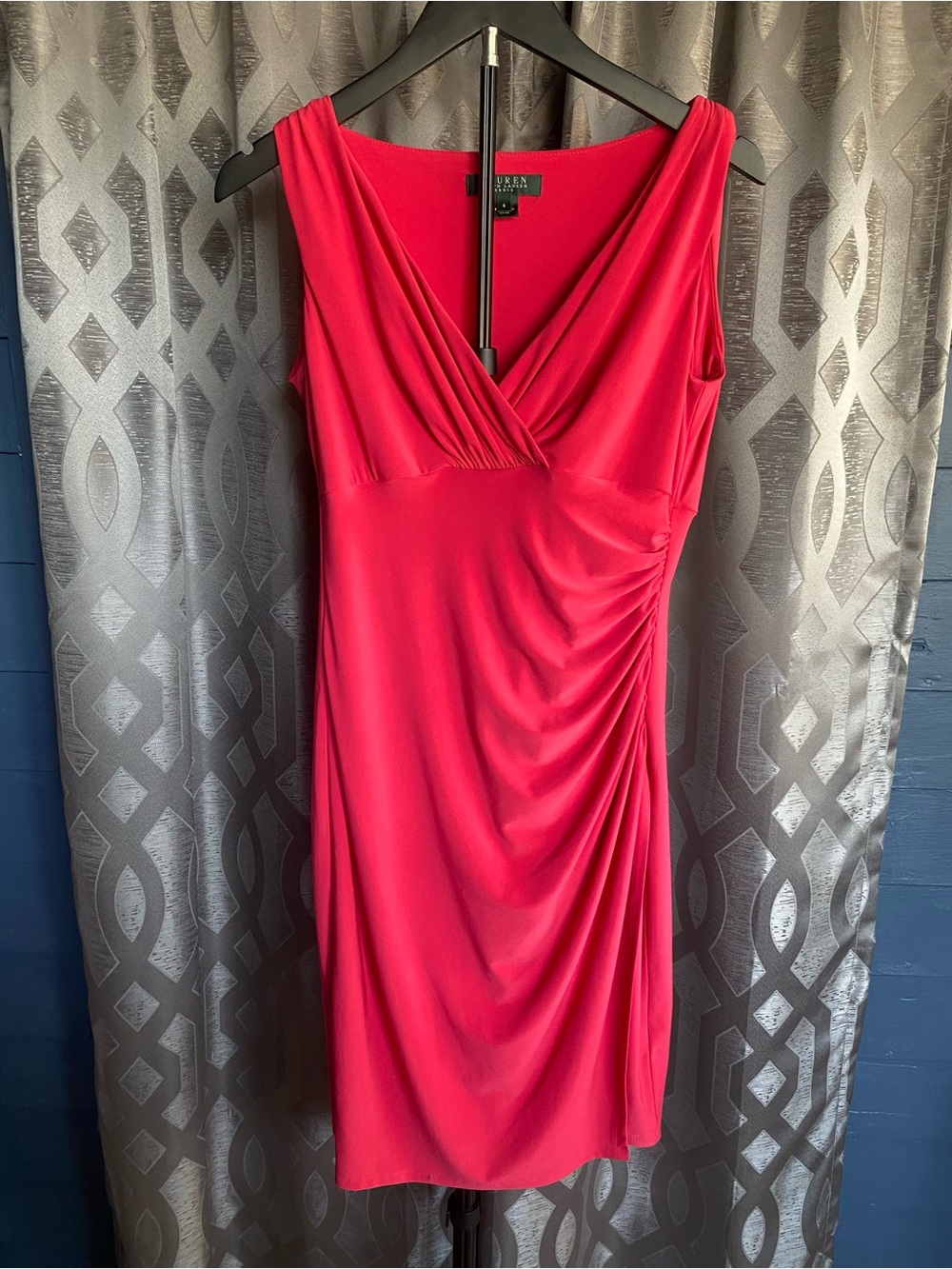 Lauren Ralph Lauren Red Ruched Side V Neck Sleeveless Dress Womens Size 6